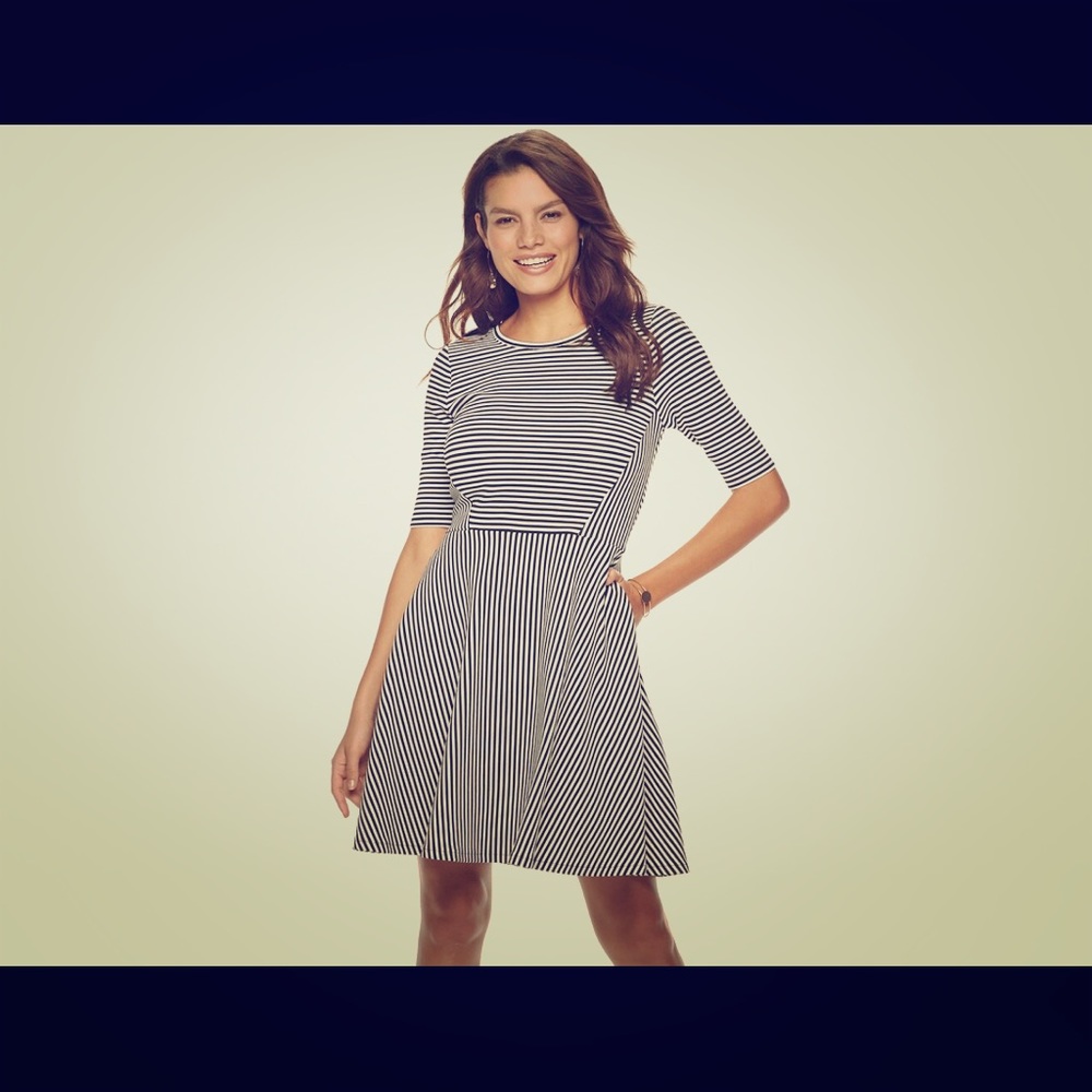 ✌️✌️NWT Apt 9. Fit & Flare Dress